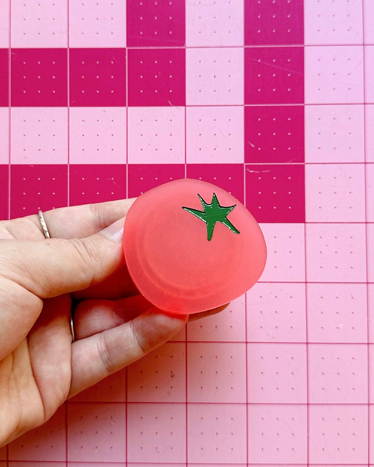 Tomato pop-up ruler handle